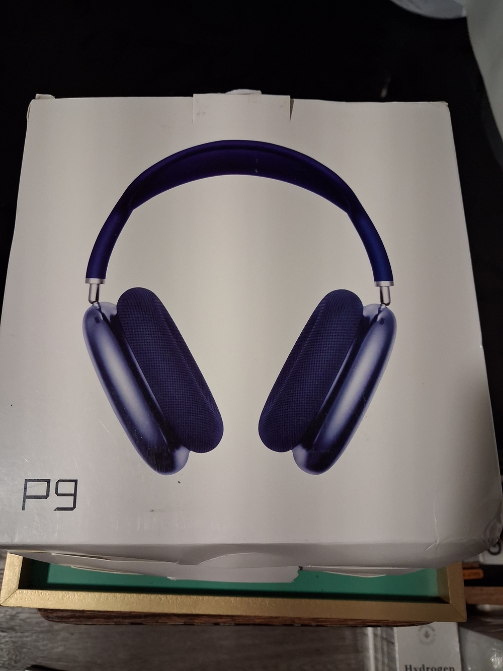 Wireless Over-Ear Headphones in Deep Purple